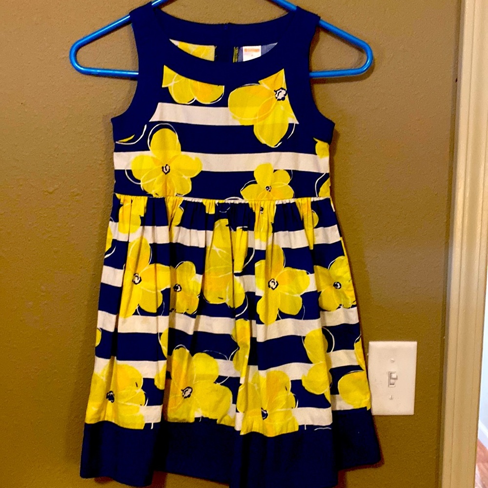 Girls dress